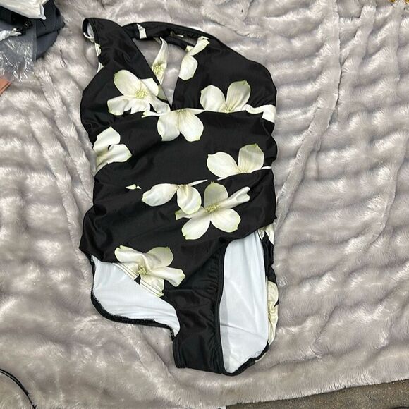 Lauren Ralph Lauren Swim suit size 6 - Picture 1 of 2